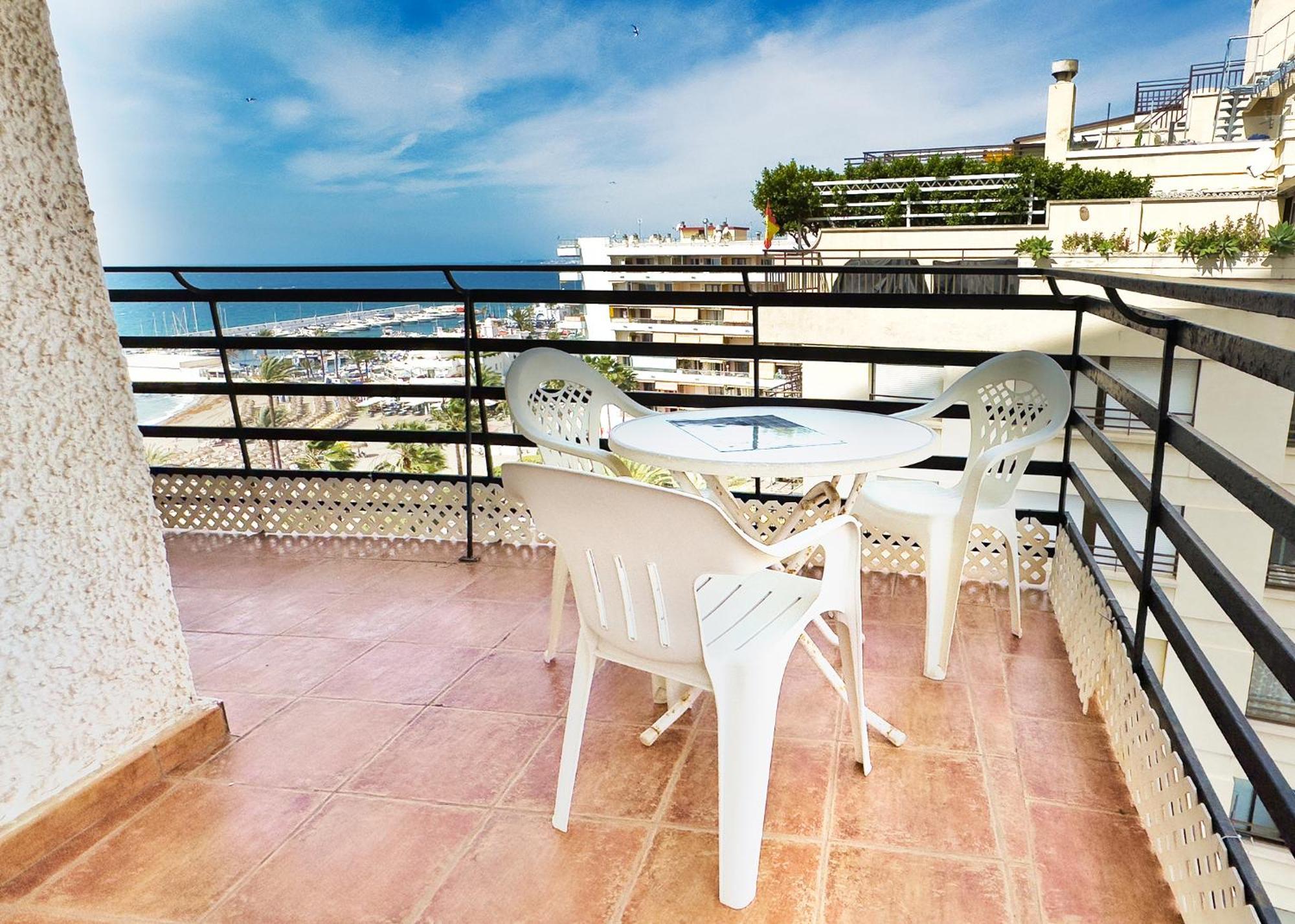 Apartamento Mediterraneo 801. Super One-bedroom With Great Sea Views. *